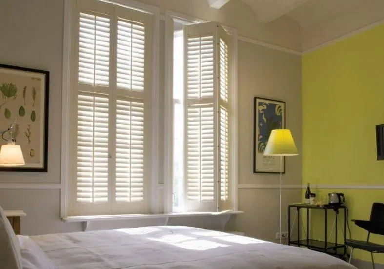 Tracked Shutters example 3