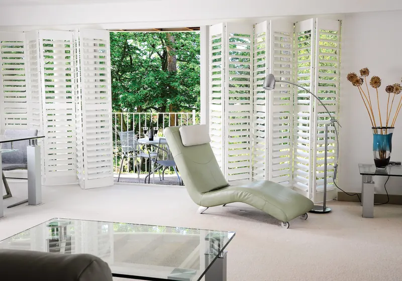 Tracked Shutters example 4